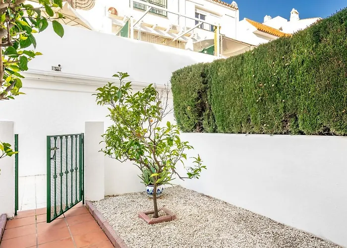 Apartment Miramar Sunny Patio In By Costarentals - Ref 79 Fuengirola