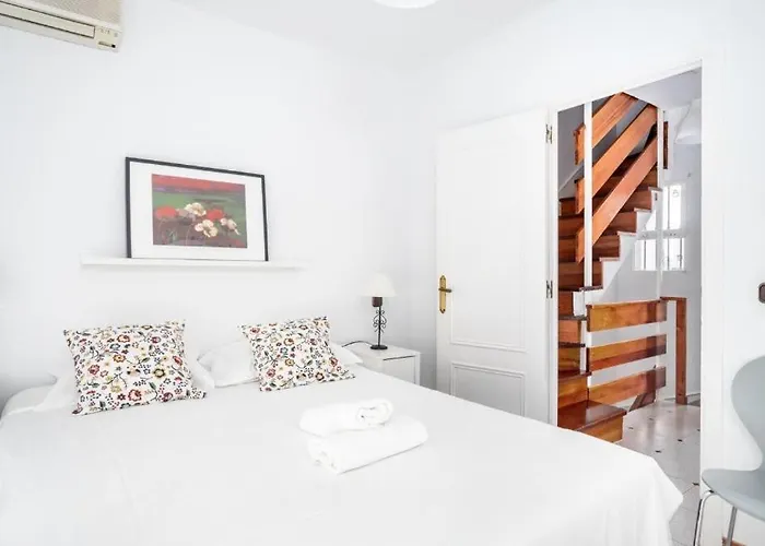 Miramar Sunny Patio In By Costarentals - Ref 79 *