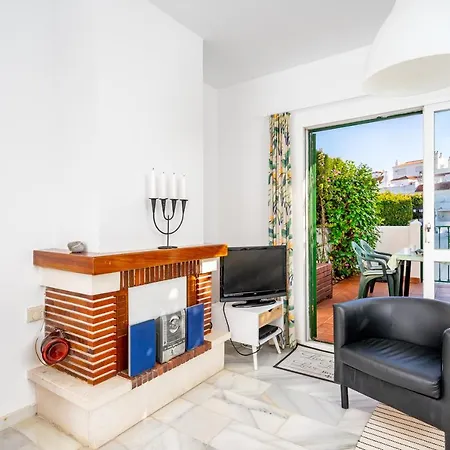 Miramar Sunny Patio In By Costarentals - Ref 79 *