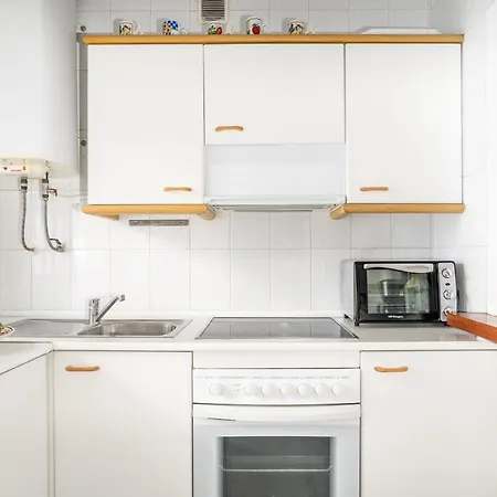 Appartement Miramar Sunny Patio In By Costarentals - Ref 79