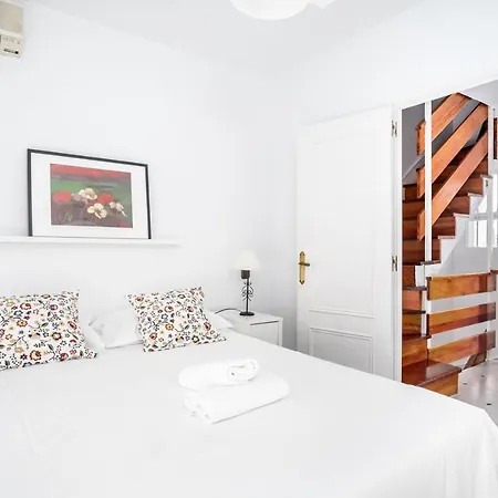 Miramar Sunny Patio In By Costarentals - Ref 79