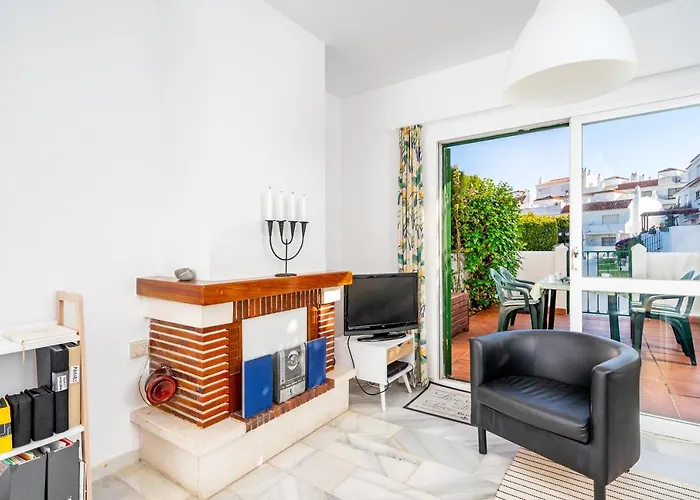 Miramar Sunny Patio In By Costarentals - Ref 79 *